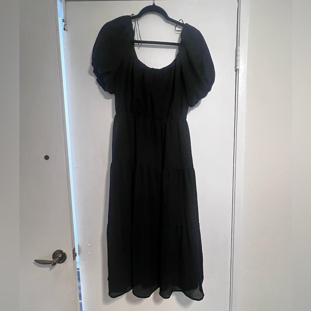 Astr Black Puff Sleeve Midi Sundress